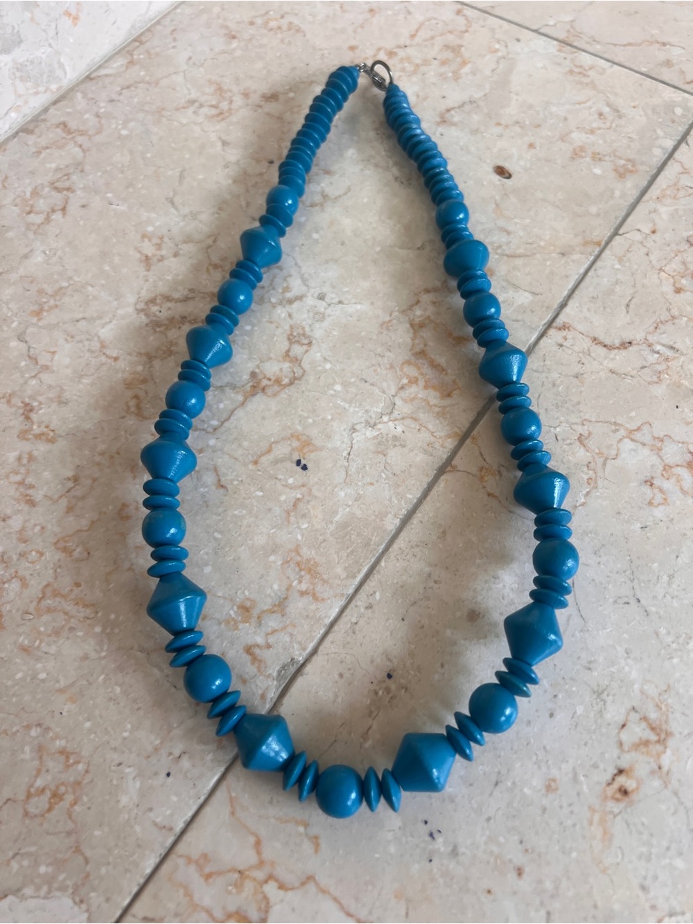 Vintage women Blue Beaded Necklace - Stylish Accessory